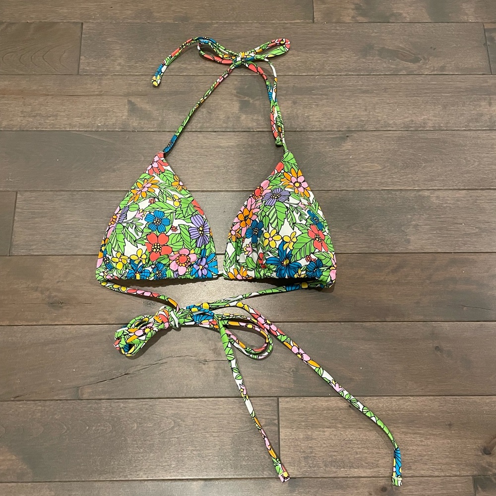 WILD FABLE Bikini Top; size M